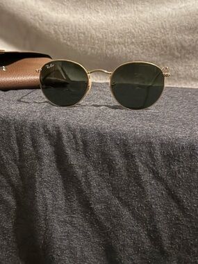 Ray-Ban Round Metal Sunglasses - Gold Frame with Dark Green Lenses
